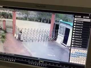 某男星工作室前员工爆猛料：拖欠工资还职场霸凌